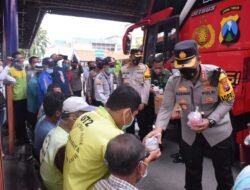 Jelang Lebaran, Layanan Vaksinasi Dimasifkan di Terminal Purabaya