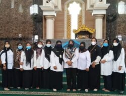 SD Negeri Dan Swasta Se-Kecamatan Tulangan Kabupaten Sidoarjo Tahun 2022 Mengadakan Penutupan Pesantren Kilat Di Masjid Nurul Huda Dusun Kepodang Desa Kepadangan Kecamatan Tulangan Kabupaten Sidoarjo