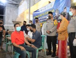 Warga Surya Asri dan Sidokepung Antusias Ikuti Vaksinasi Booster Polresta Sidoarjo