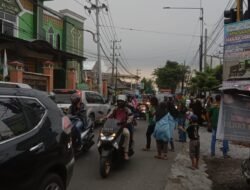 Lembaga Swadaya Masyarakat Barisan Patriot Peduli Indonesia (LSM BPPI) Dan Lembaga Swadaya Masyarakat Gerakan Masyarakat Bawah Indonesia (LSM GMBI) Membagikan 900 Takjil Untuk Masyarakat