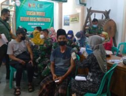 Tim Vaksinasi Kodim Mojokerto Menyapa Jamaah Masjid Baiturrahman Jetis