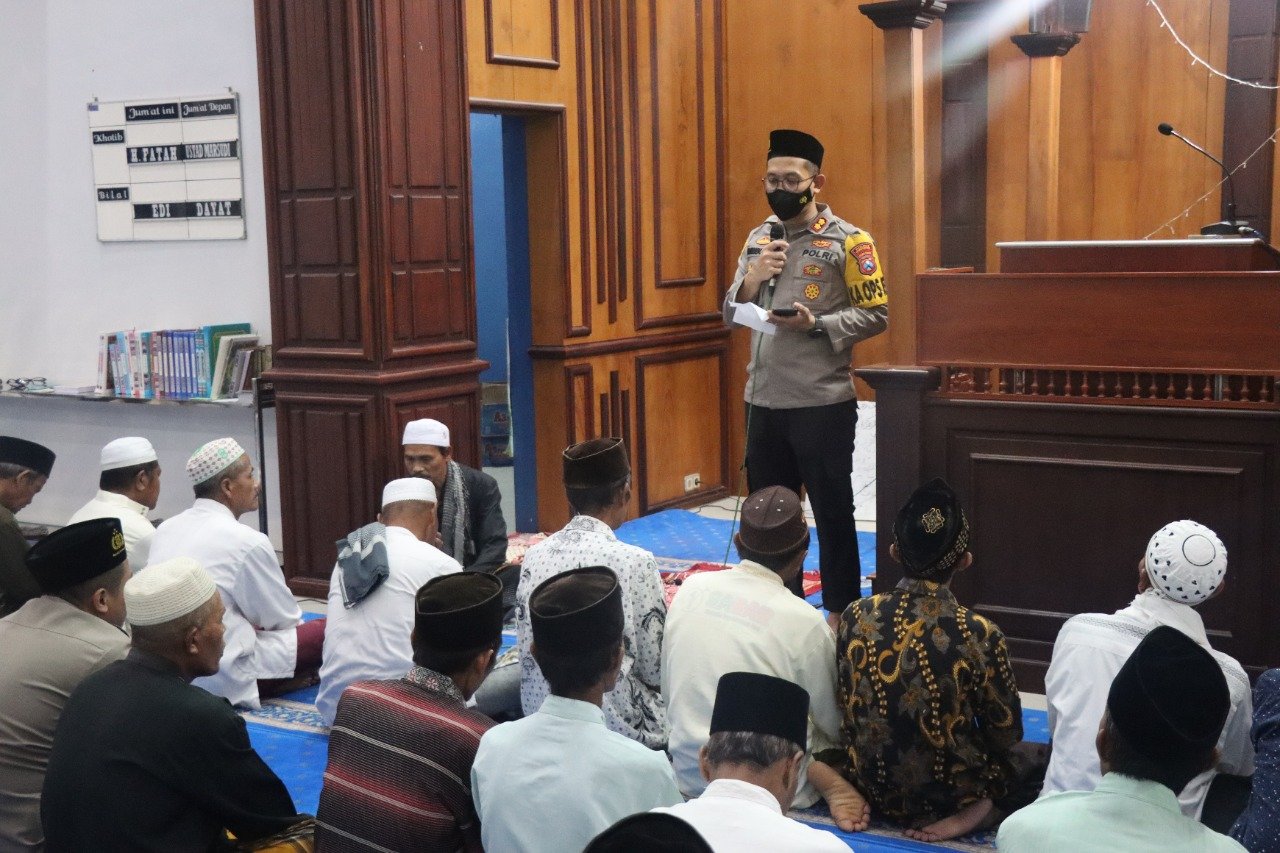 Kapolres Bondowoso Laksanakan Program Besek Tape