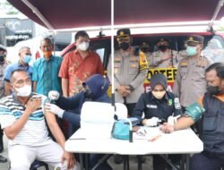 Hadapi Mudik Lebaran, Kapolresta Sidoarjo Sidak Kesiapan Armada Bus dan Layani Vaksin Booster