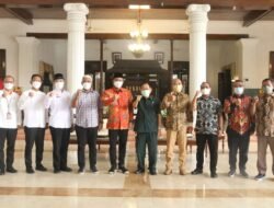 Enam Perusahaan Hibahkan Lahan Untuk Jalan Frontage Road, Gus Muhdlor Targetkan Akhir Tahun Tembus Lingkar Timur