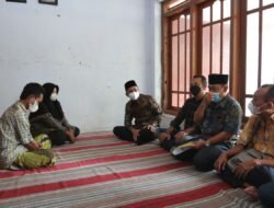 Gus Muhdlor Takziah ke Rumah Bocah Korban Tenggelam di Lajuk Porong