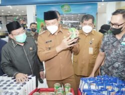 Jelang Idul Fitri, Wabup H. Subandi bersama Forkopimda Sidak Mamin di Supermarket