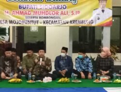 Bupati Sidoarjo Berinteraksi Langsung Dengan Warga Desa Mojoruntut Kecamatan Krembung Kabupaten Sidoarjo