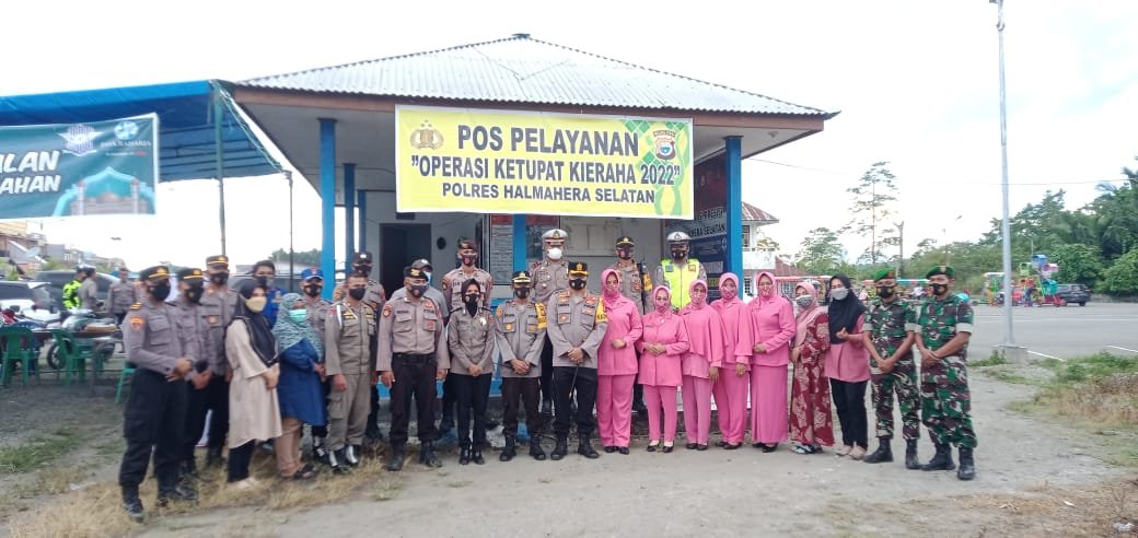 Kapolres Halsel Cek Pospam Ops Ketupat Kieraha 2022