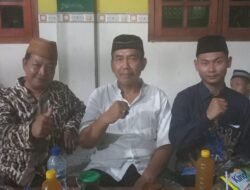 Malam 1 Syawal 1443 H / 2022 M Pemerintah Desa Kebaron Kecamatan Tulangan Kabupaten Sidoarjo Bersama Dengan PR. IPNU - IPPNU Kebaron Mengadakan Gema Takbir Keliling