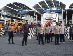 Kapolresta Sidoarjo Cek Arus Balik di Terminal Purabaya