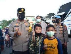 Kapolresta Sidoarjo Cek Arus Balik di Terminal Purabaya
