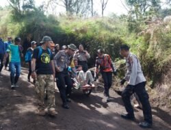 Polres Bondowoso dan Tim Evakuasi Temukan Pendaki Gunung Ijen yang Hilang Dalam Kondisi Selamat