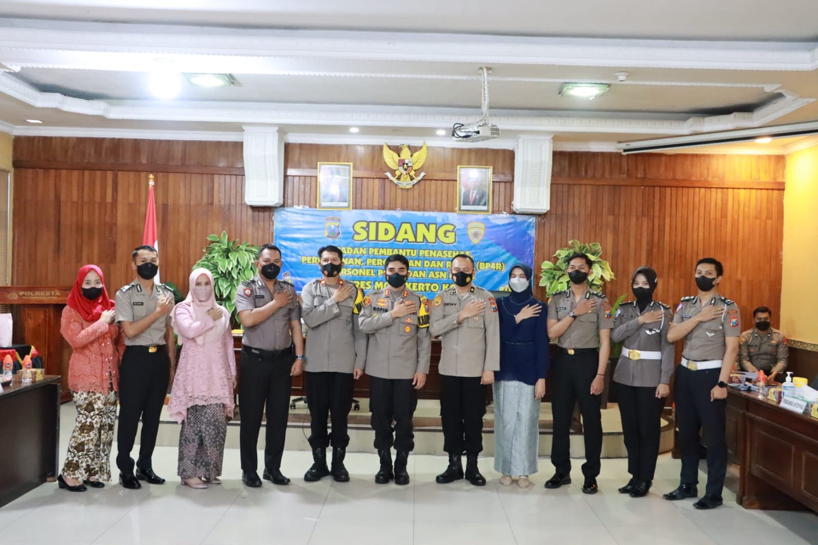 Kapolresta Mojokerto Memberikan 4 Hal Dasar Langgeng Dalam Berumah Tangga