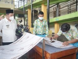 Kunjungi SLB Negeri Gedangan, Wabup Subandi Bangga Ketrampilan Anak Berkebutuhan Khusus yang Luar Biasa