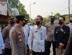 Kapolresta Mojokerto Awasi Penanganan Wabah PMK di Desa Gunungsari