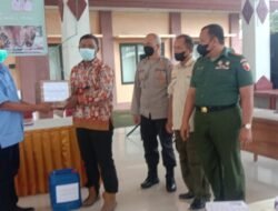 Masifkan Pencegahan PMK, Koramil Dawarblandong & Distan Kabupaten Mojokerto Salurkan Bantuan