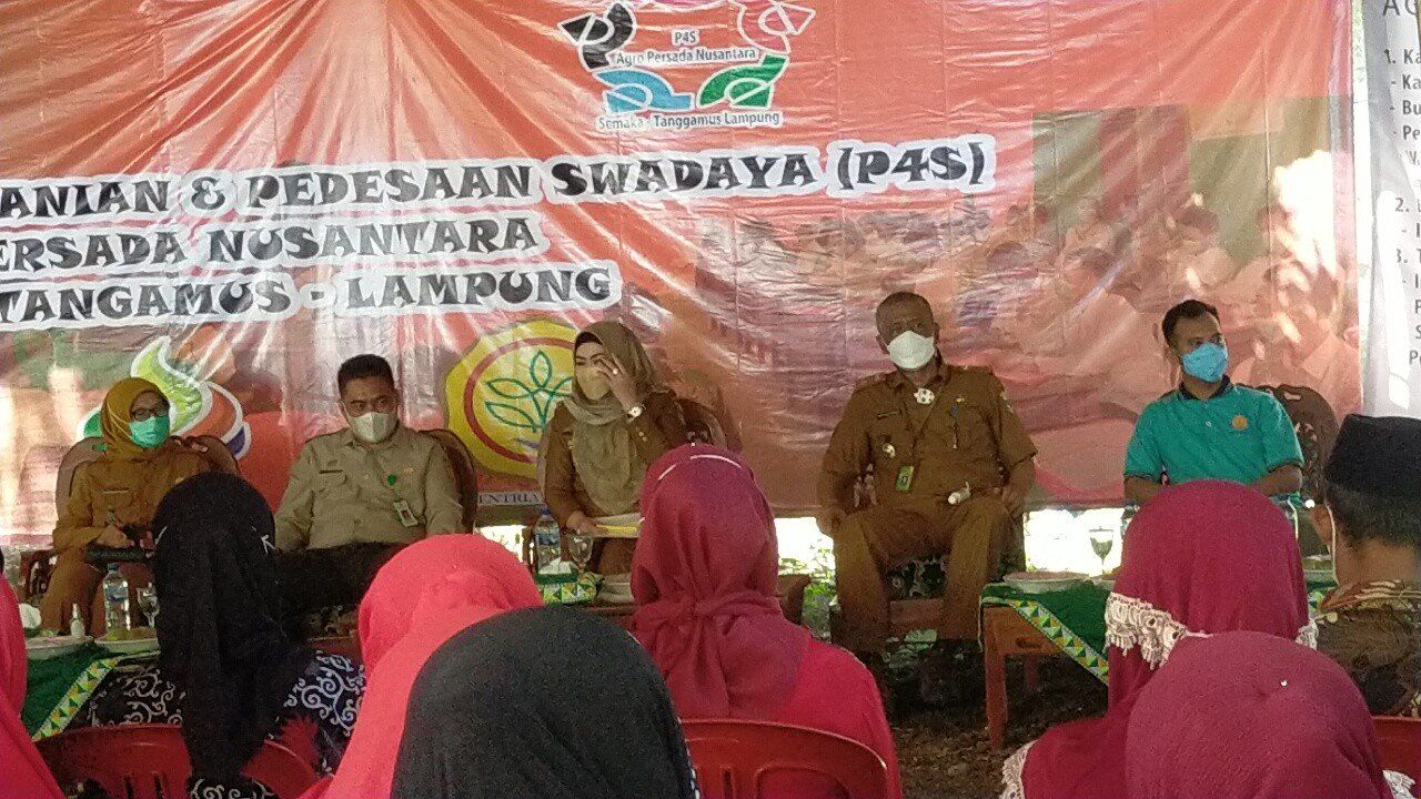 Bupati Tanggamus Hadiri Penyerahan Bantuan Kementerian Pertanian RI Kepada P4S