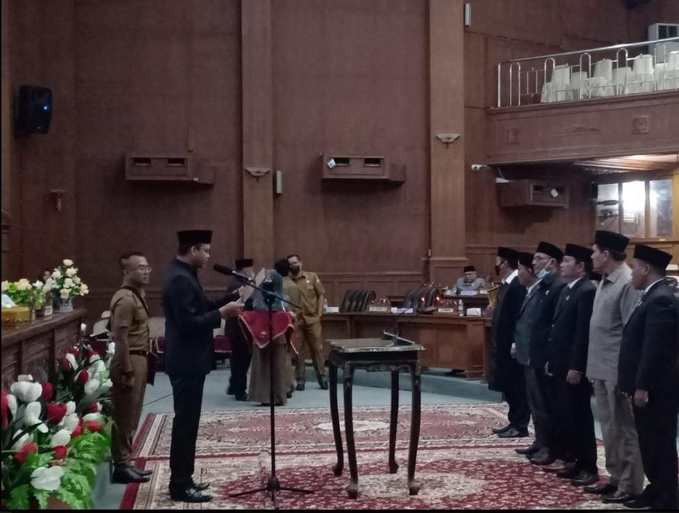 Rapat Paripurna Pengukuhan Ketua DPRD Muaro Jambi, Wakil Ketua Badan Kehormatan dan Anggota Badan Kehormatan