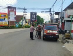 Waspadai Penyebaran PMK, Petugas Gabungan Lakukan Penyekatan Lalu Lintas Ternak Di Wilayah Dlanggu & Gondang
