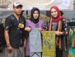 Ketua Dekranasda Kab.Sidoarjo Hadiri Pelatihan Membatik Masker Painting