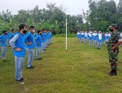 Babinsa Beratkulon Bina Mental Siswa SMPI Ronas Kemlagi