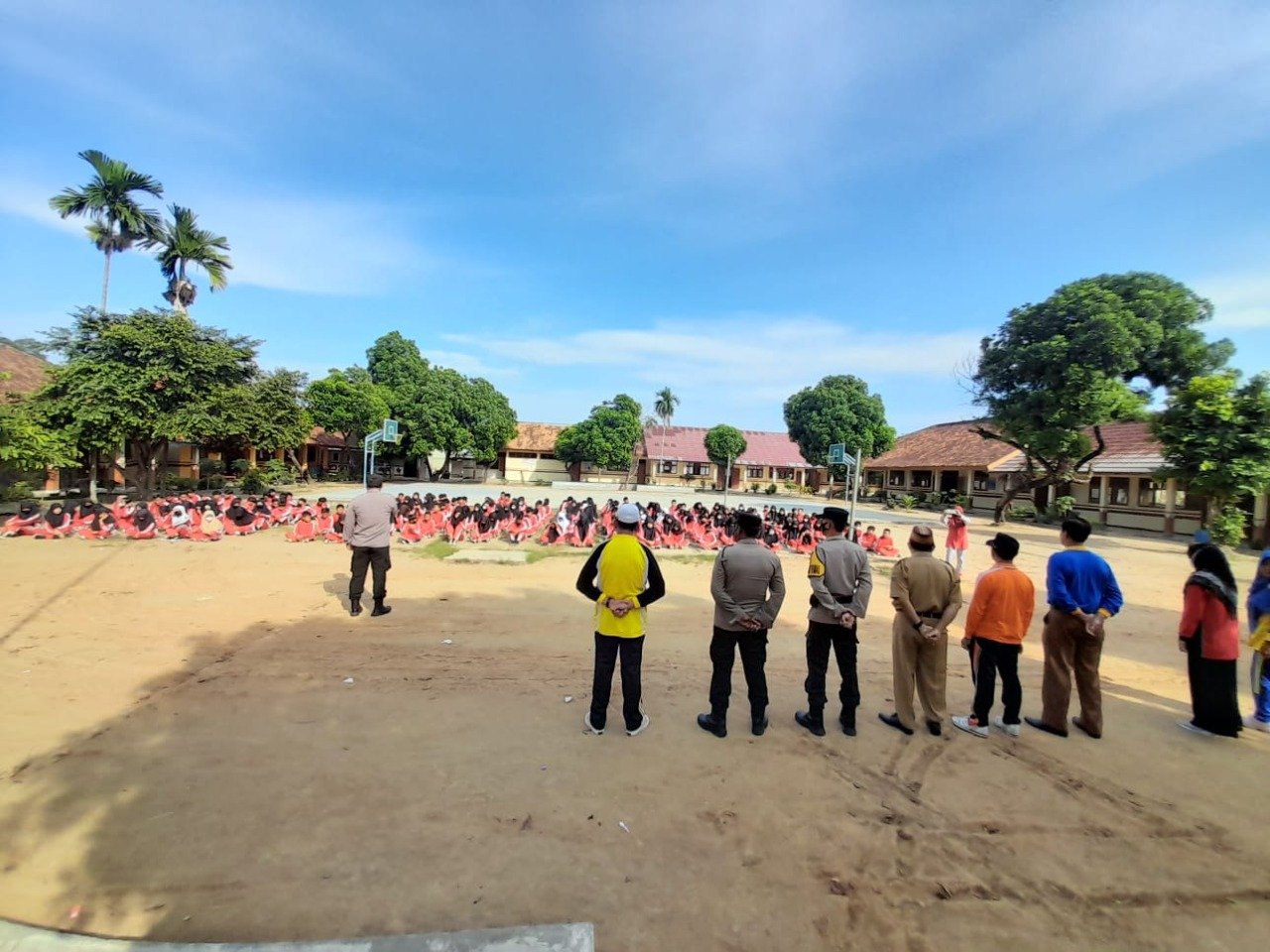 Polres Lampung Tengah dan Polda Lampung Goes To Scholl Sambut Hari Bhayangkara 1 Juli