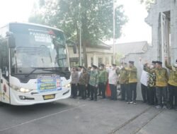 Gus Muhdlor Lepas Keberangkatan Calon Jamah Haji Kloter 22 dan 23