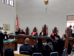 Kasus Pembunuhan Dede Cell, Keluarga Dua Terdakwa Memprotes Vonis Hakim PN Kotaagung