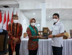 Ning Ita Studi Pengelolaan ke Pemkab Wakatobi