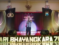 Lomba Stand Up Comedy Polresta Sidoarjo Meriahkan Hari Bhayangkara ke-76