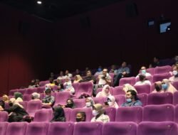 Kapolresta Sidoarjo Ajak Nobar Awak Media dan Yatim Piatu dalam Menyambut Hari Bhayangkara ke-76