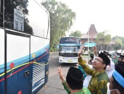 Bupati Gus Muhdlor Berangkatkan Kloter Terakhir CJH Asal Sidoarjo