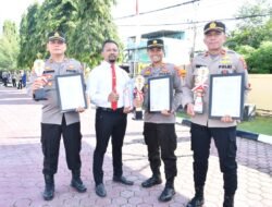 Pimpin Apel Pagi, Kapolres Aceh Timur Serahkan Hadiah Pemenang Lomba Dalam Rangka Hari Bhayangkara Ke-76