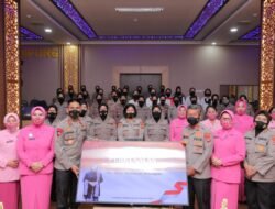 Ny. Ges Akhmad Wiyagus Resmi Jabat Ibu Asuh Polwan Polda Lampung