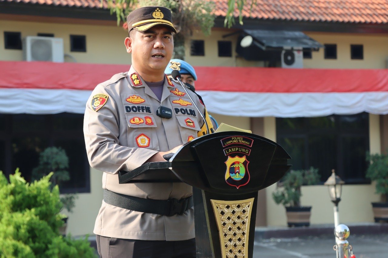 Kapolres Lampung Tengah Pimpin upacara Korp Raport kenaikan Pangkat Perwira dan Bintara