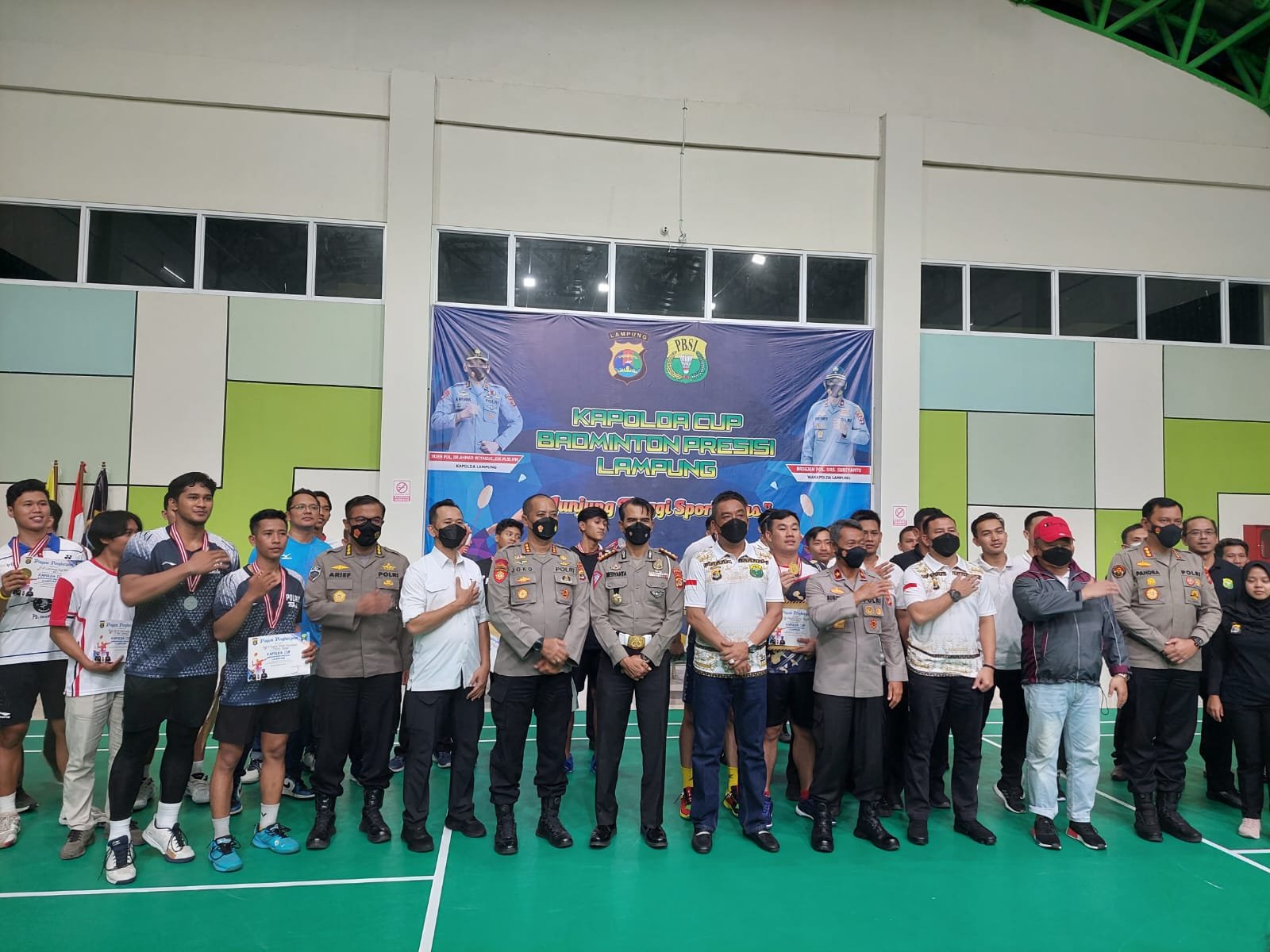 Wakapolda Lampung Tutup Turnamen Kapolda Cup Badminton Presisi Lampung 2022