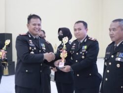Kapolresta Sidoarjo Berikan Reward Anggota, Satfung, Polsek dan Masyarakat Berprestasi