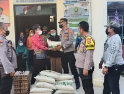 Kolaborasi TNI-Polri Dirikan Tenda Darurat Untuk Korban Kebakaran