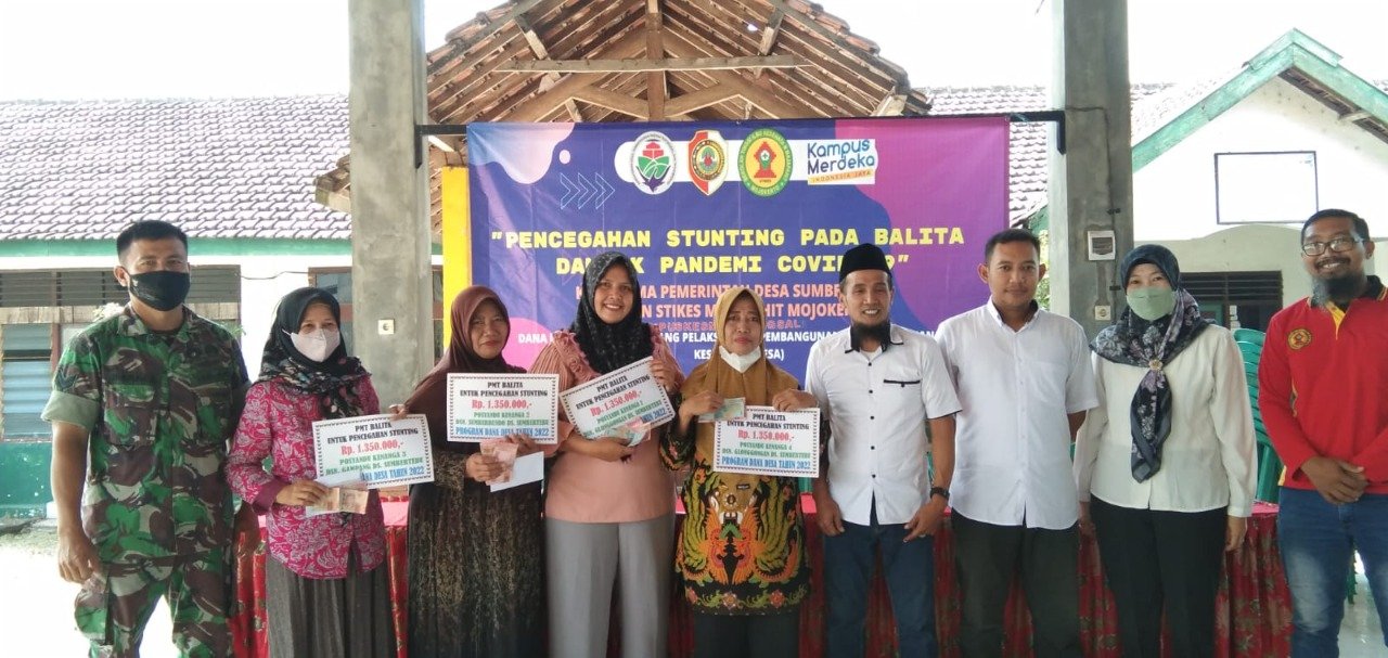 Babinsa Koramil Bangsal Dampingi Penyerahan Bantuan PMT Untuk 4 Posyandu