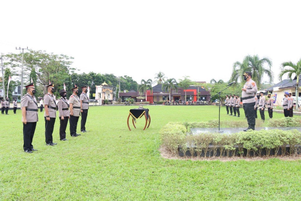 Kapolres Lampung Timur Pimpin Sertijab Wakapolres, Kasat Reskrim, Kapolsek Jabung dan Kapolsek Metro Kibang