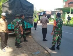 Koramil 0815/11 Bareng Forkopimcam & Dishub Lakukan Pembatasan Lalu Lintas Distribusi Hewan