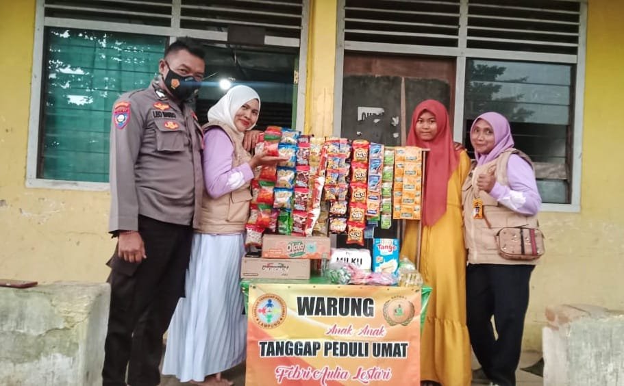 Bripka Leonardo Bersama Relawan Tanggap Peduli Umat Salurkan Bantuan Usaha Kecil Untuk Febri Aulia