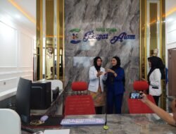 Dokter Spesialis Gigi Ari Wahyuni  Grand Opening Pemeriksaan Gigi Empat Dimensi  Gratis