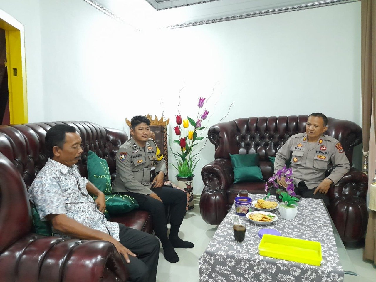 Polsek Way Pengubuan Beserta Jajaran Lakukan Patroli Dialogis Jelang Pilkakam