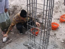 Bupati Gus Muhdlor Peletakan Batu Pertama Pembangunan Gedung Serbaguna Desa Banjarbendo