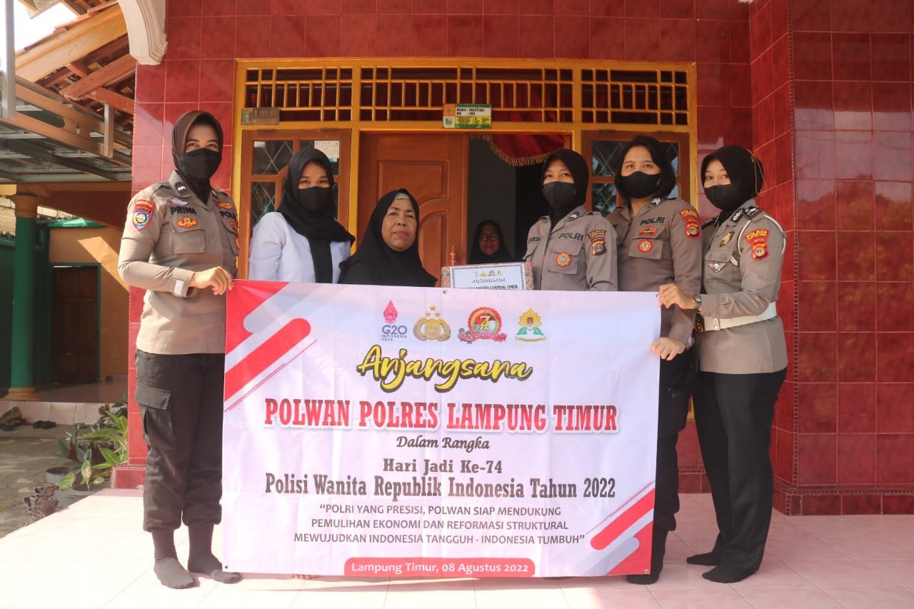 Sambut Hari Jadi ke-74, Polwan Polres Lampung Timur Melaksanakan Anjangsana