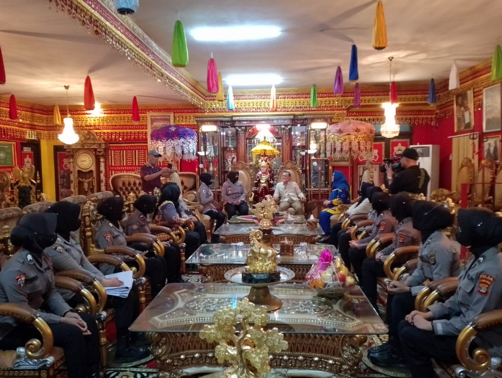 Peringati HUT ke -74, Polwan Polda Lampung dan Jajaran Lakukan Anjangsana