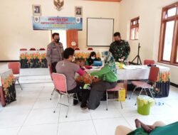 Koramil Dlanggu Kerahkan Babinsa Pantau Layanan Vaksinasi Di Dua Desa