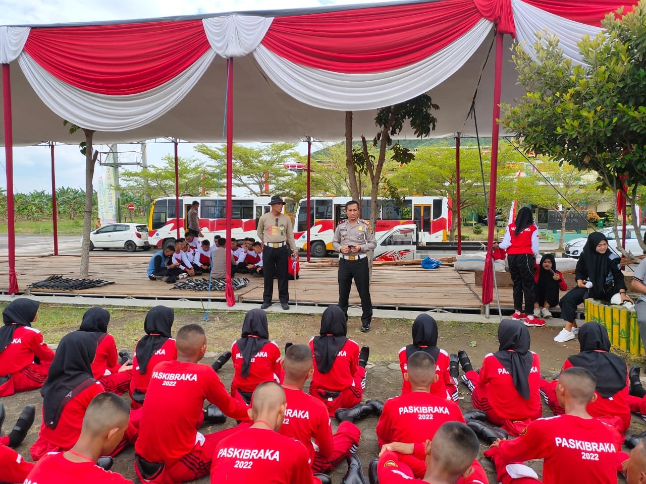 Peduli Keselamatan, Satlantas Polres Pringsewu Sosialisasi Tertib Berlalu Lintas Kepada Paskibraka