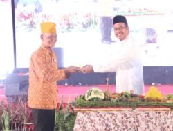 Peringati HUT ke 77 Kemerdekaan RI, Bupati Sidoarjo Bersama Kyai Khos Gelar Sholawat dan Tasyakuran di Pendopo